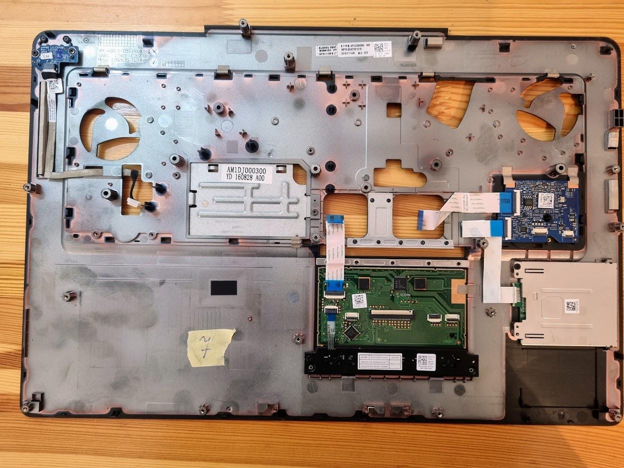 DELL Precision 7710 M7710 Laptop-Gehäuse – Bild 2