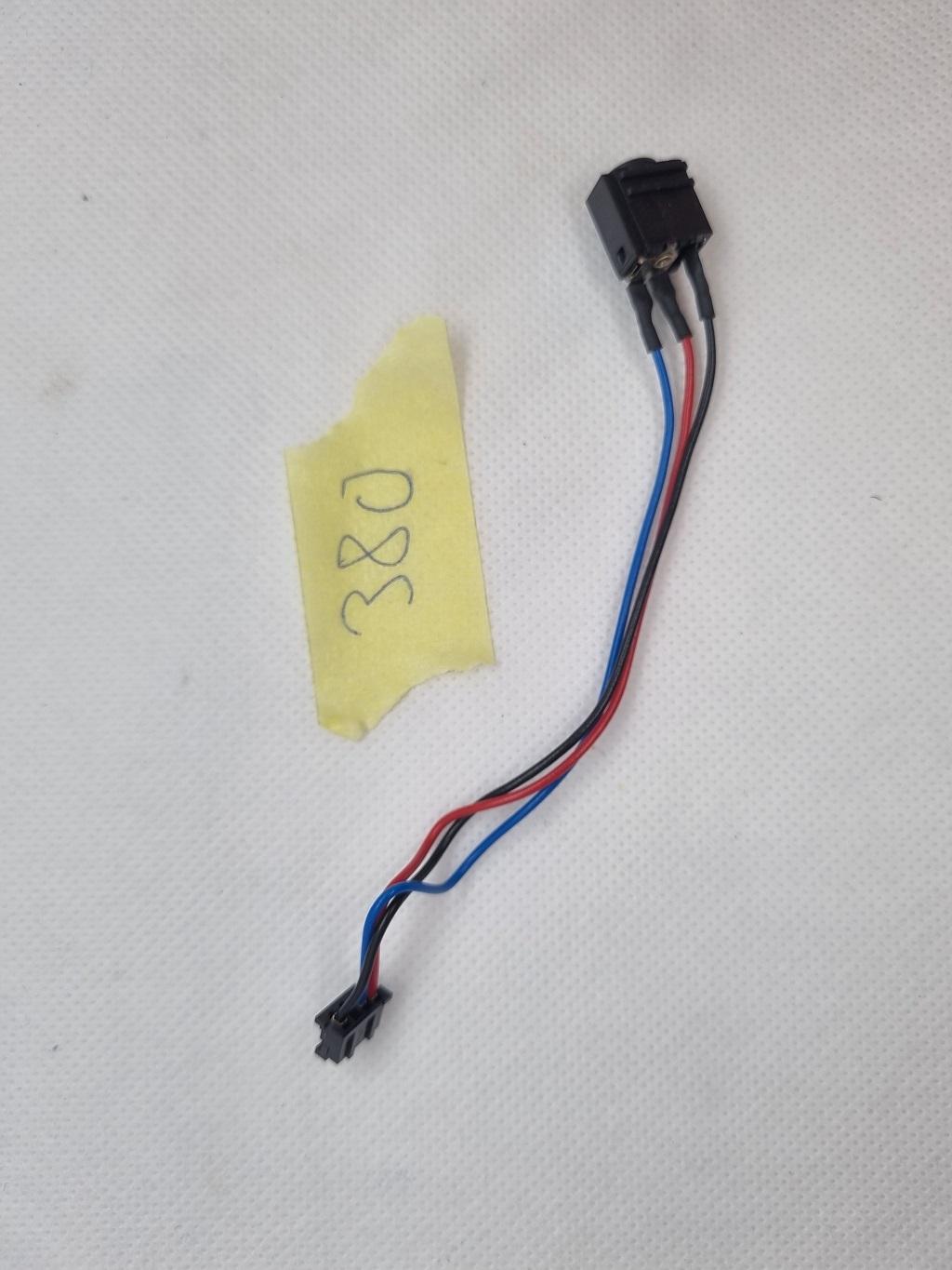 Original Fujitsu Lifebook E734 13,3" DC Buchse Strom DC 3 Kabel 4 Pin