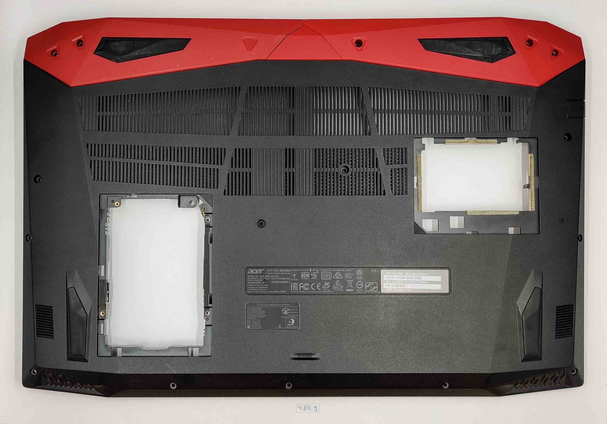 Acer Predator Helios 300 PH317-52 Untere Basisabdeckung AP222000300