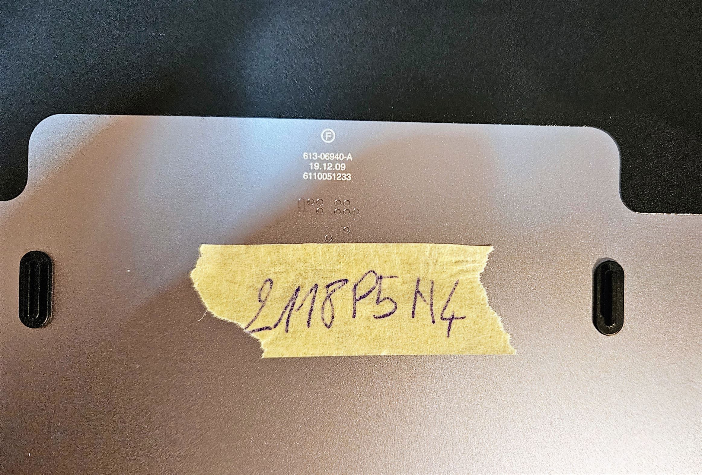 Unteres Gehäuse für MacBook Pro 13 2019 A1989 MacBookPro15,2 - Original-Ersatzteil – Bild 2