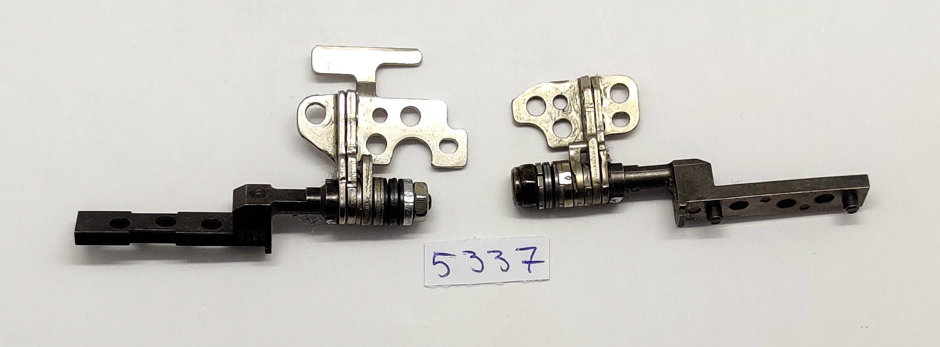 Dell Precision 5530 Laptop-Scharniere links und rechts – Original-Ersatzteile