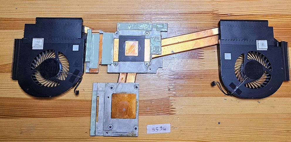 Dell Precision 7730 CPU-Lüfter und Kühlkörper CN-0D1HY2 - D1HY2