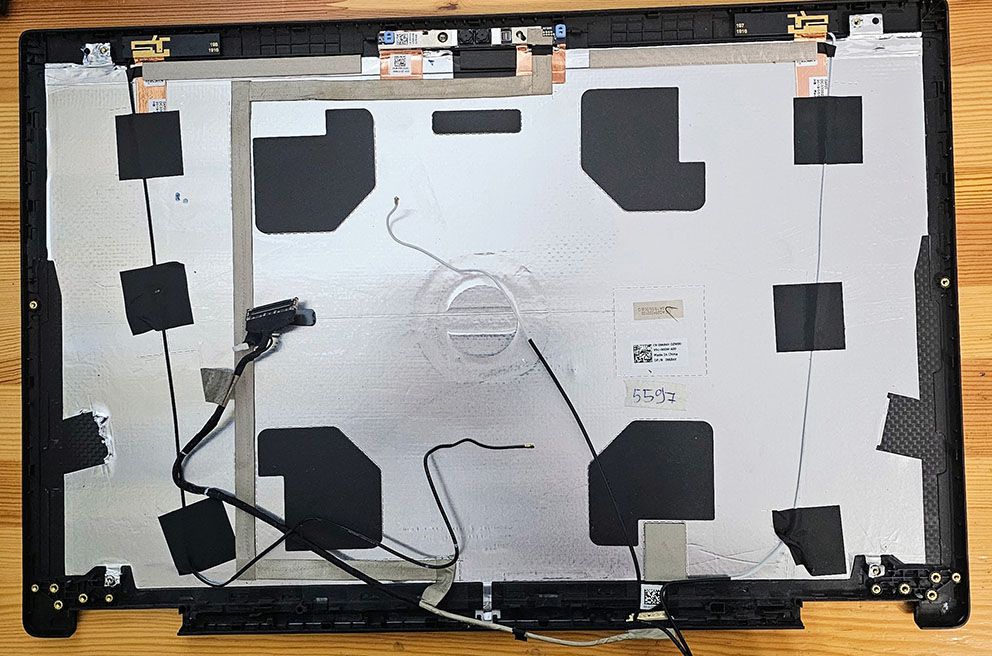 Dell Precision 7730 Obere Abdeckung CN-09684V + Kamera + LCD-Kabel – Bild 3