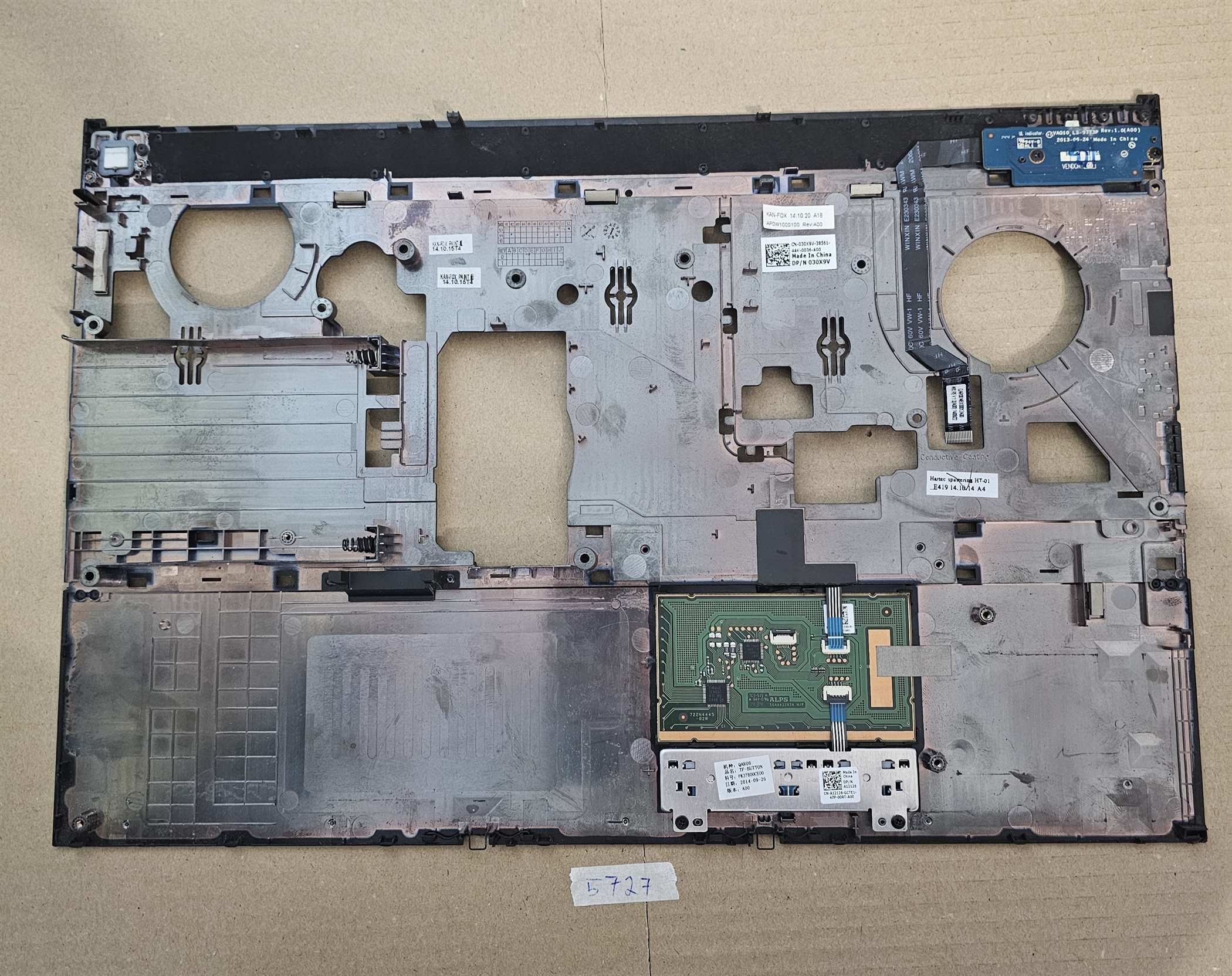 Dell Precision M4800 Handauflage mit Touchpad DP/N 030X9V – Original-Laptopteil – Bild 2