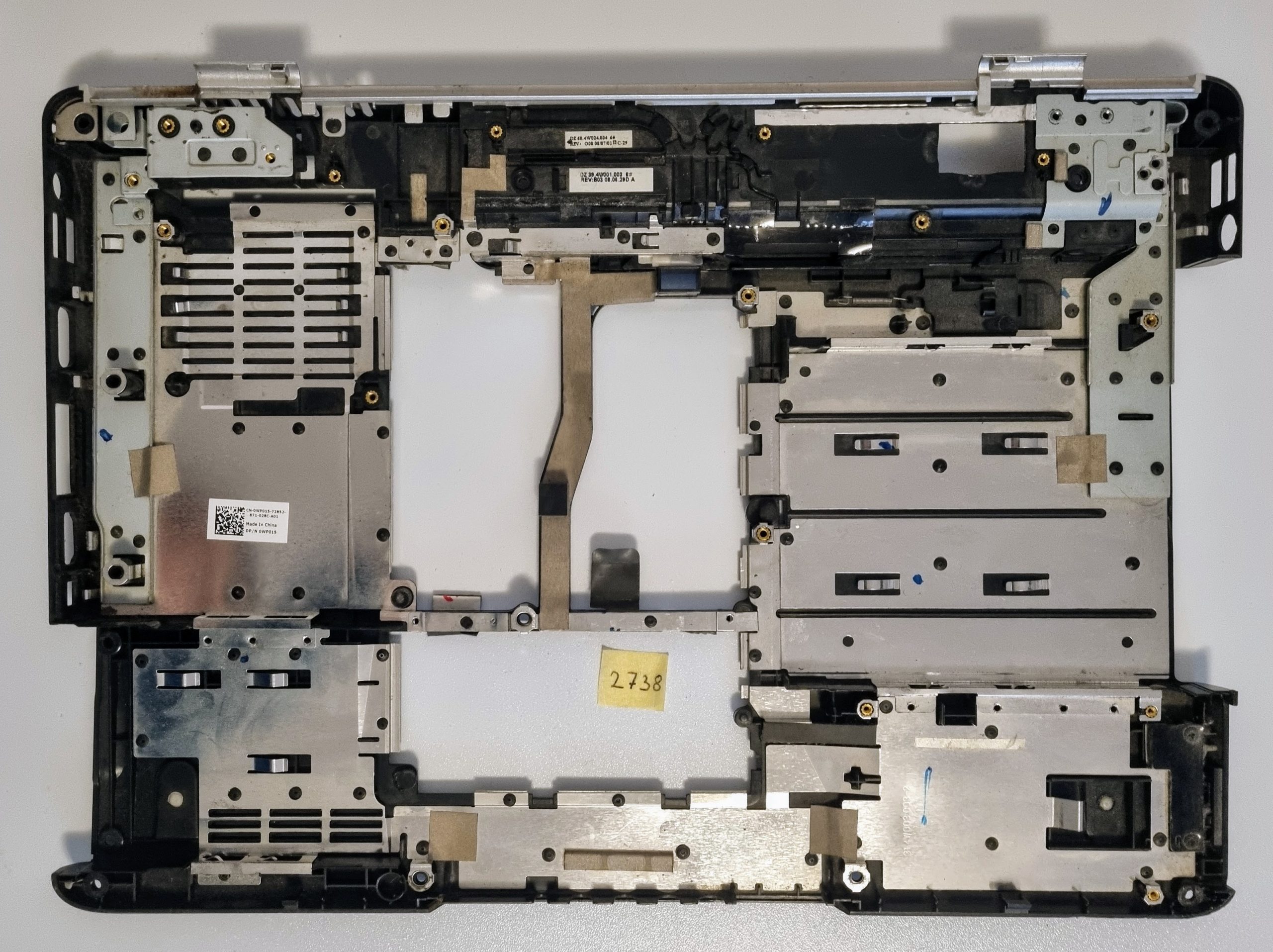 Original Dell 1525 1526 Laptop-Gehäuseunterteil WP015 0WP015 – OEM-Ersatzteil – Bild 2