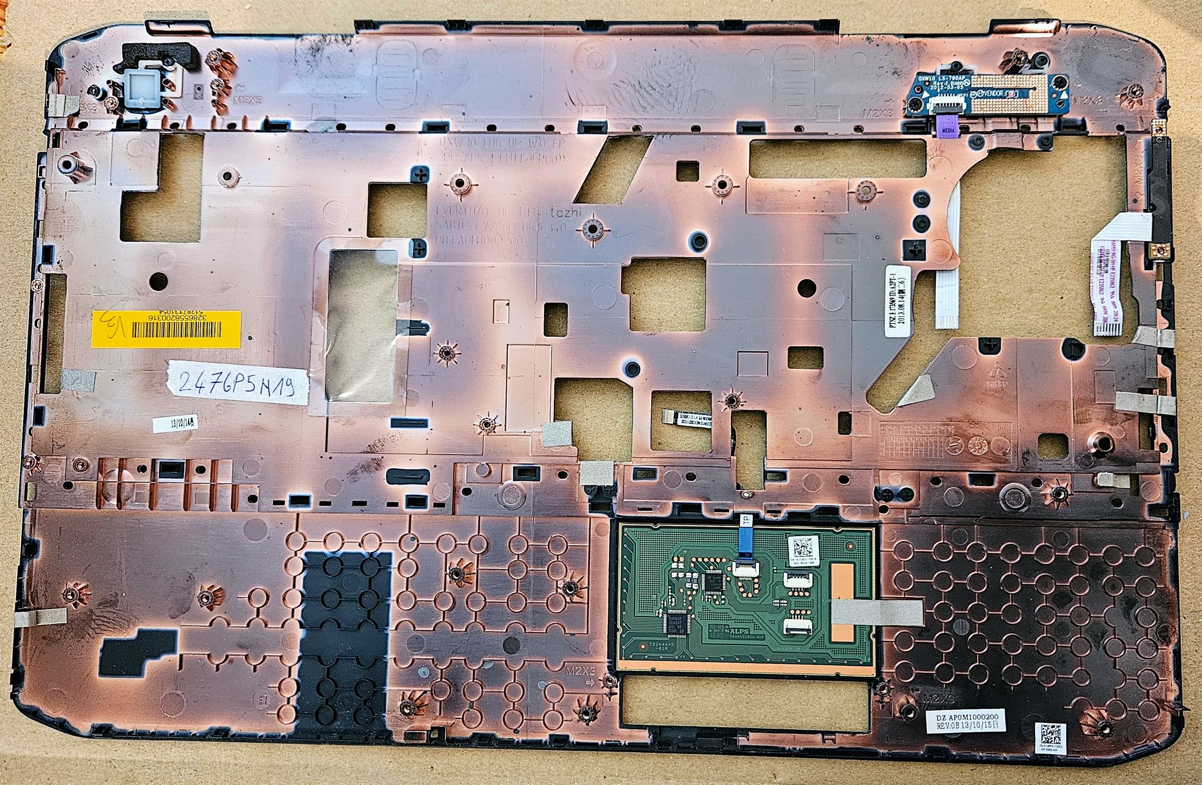 Original Dell Latitude E5530 Handauflagenabdeckung 7671J - Laptop-Teileersatz – Bild 2