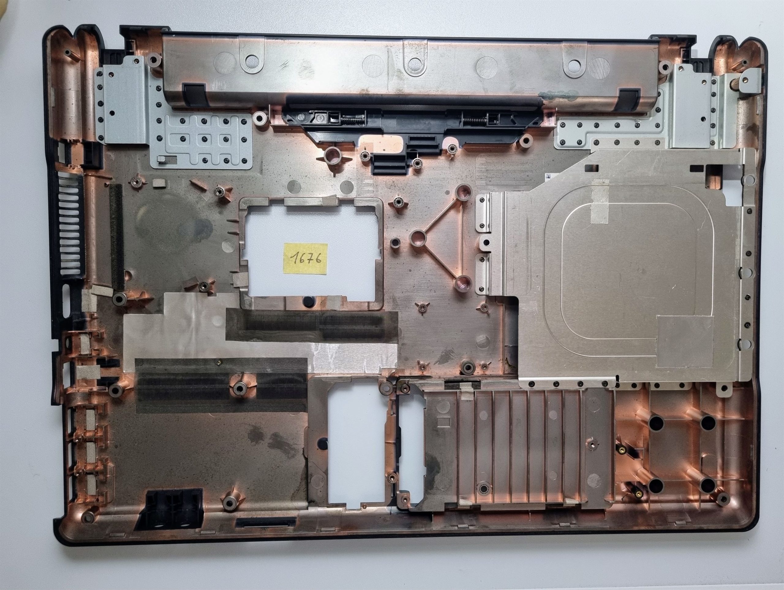 HP Compaq 6820S Rückabdeckung 6070B0212201 – Bild 2