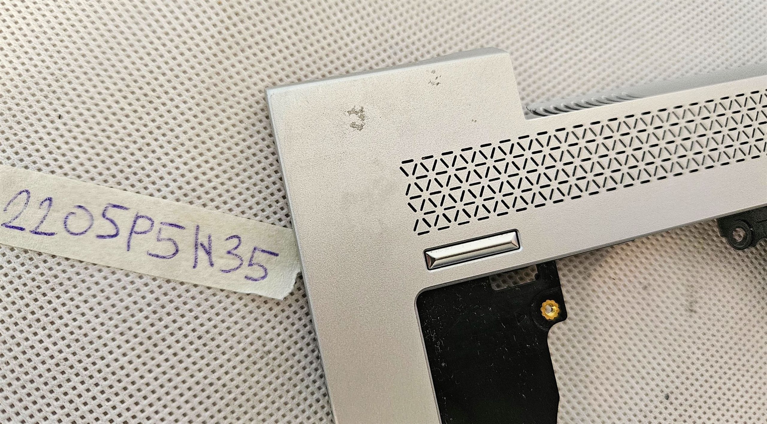 HP EliteBook 745 G5 840 G6 Handauflage L21975-001 – Original-Ersatzteil – Bild 3