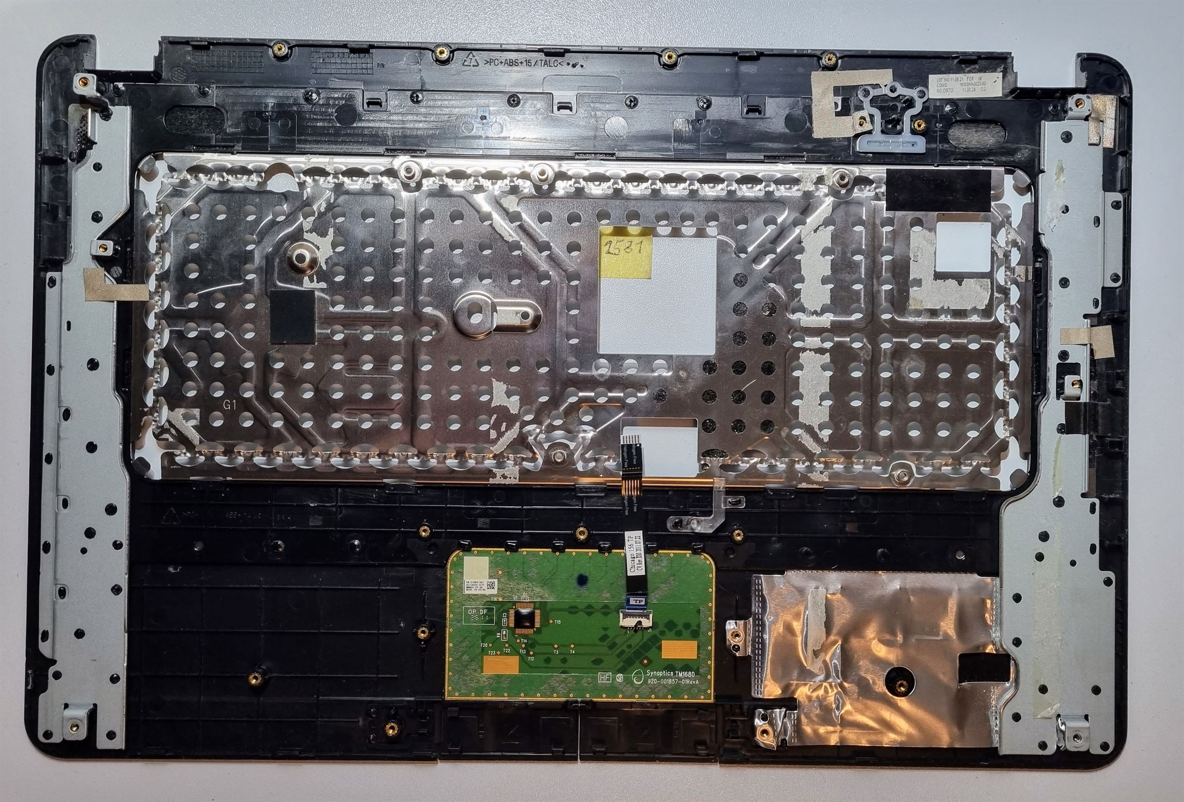 HP Notebook 2000-210US 15,6 Zoll Original-Laptop-Handauflage mit Touchpad – authentisch und zuverlässig! – Bild 2