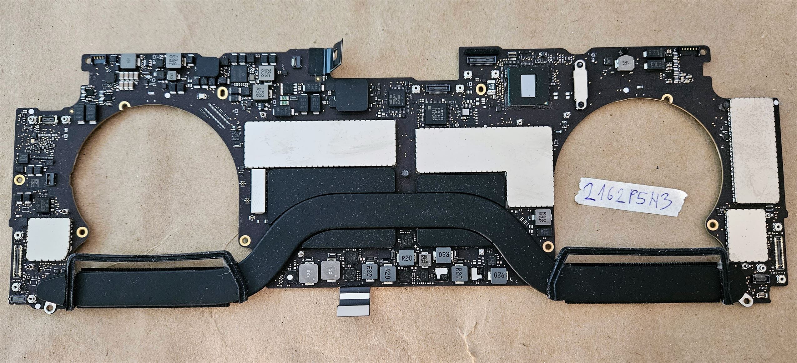 MACBOOKPRO13,3 Ende 2016 15" Core i7 2,7 GHz 16 GB Motherboard - Original-Ersatzteil!