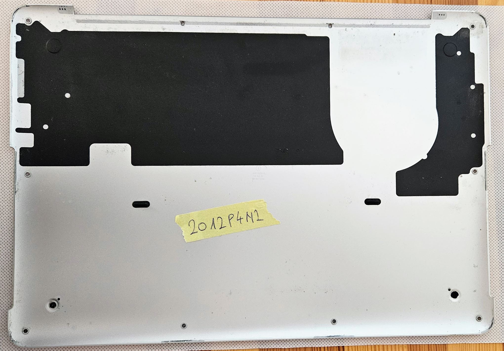 MacBook Pro A1502 – Ersatz der hinteren Abdeckung – Original-Laptopteile – Passend für 13 Zoll Retina, Mitte 2014 – Bild 2