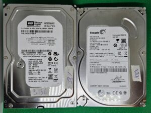BULK 2 x 3,0-Zoll-HDD-Festplatten mit 320 GB (WD + Seagate) – Original-Laptop-Festplatte – Schneller Versand!