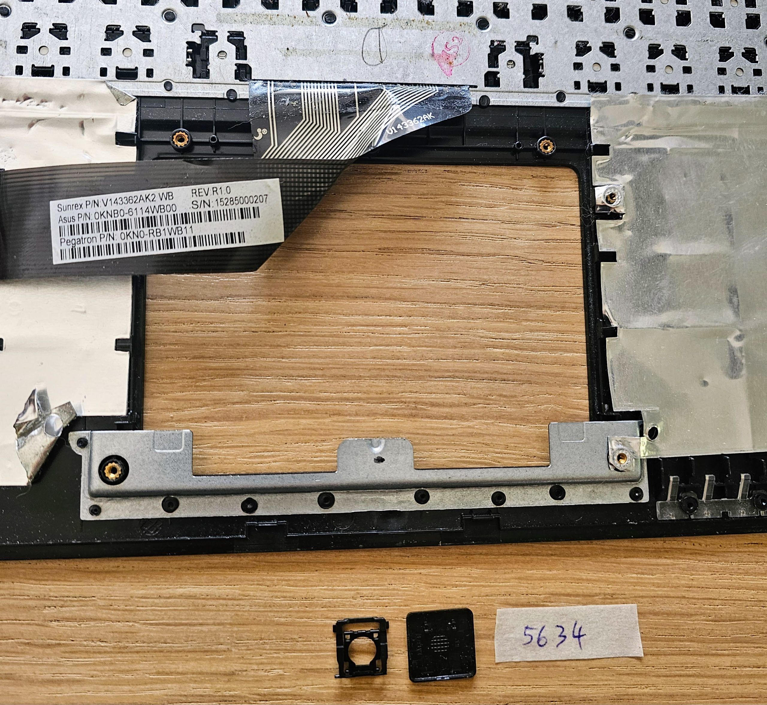 Remplacement des touches du clavier ASUS (non rétroéclairées) (0KNB0-5600US00, 0KN1-291US12) – Image 2