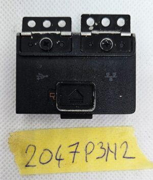 Remplacement du cache latéral USB Ethernet LAN du Dell Latitude 14 7404 Rugged Extreme