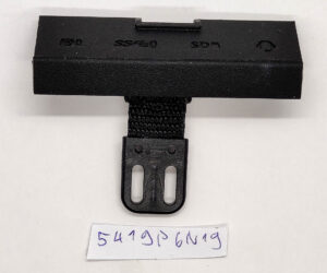 Cache pour SSD, DisplayPort, carte SD et prise audio Dell Latitude 7212