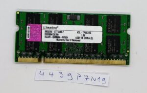 Mémoire RAM Kingston 9905295-077.A00LF KTL-TP667/2G DDR2 PC2-5300 (667 MHz)