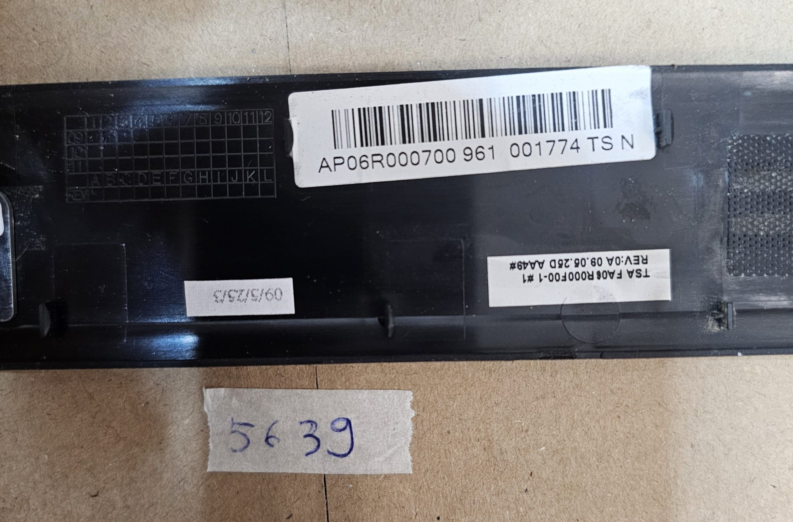 Cadre de bouton AP06R000700 pour eMachines E627 - Pièce de rechange d'origine – Image 2