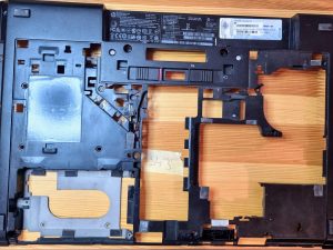 HP EliteBook 8560p donja baza 641182-001 OEM