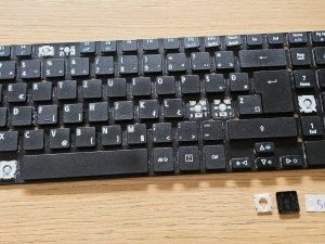 Zamjena tipki tipkovnice Acer Aspire ES17 serije - bez pozadinskog osvjetljenja (V121702AK4)