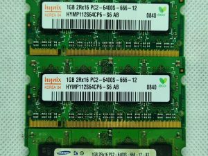 VELIKO 3 x HYNIX 1GB 2RX16 PC2-6400S-666-12 HYMP112S64CP6-S6 memorija