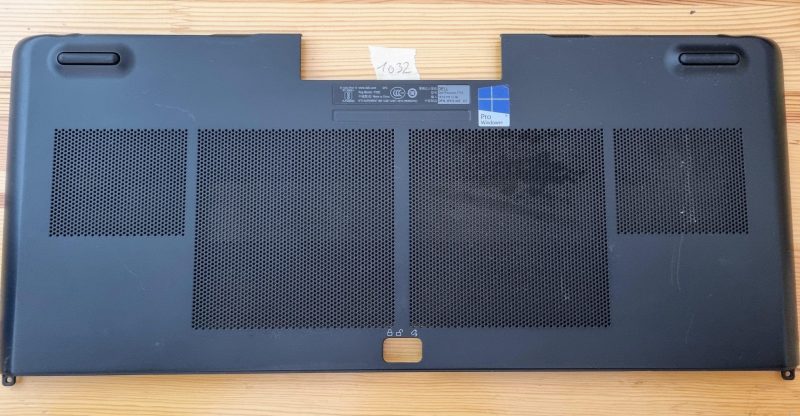 Vrata donje pristupne ploče Dell Genuine Precison 7710 crna 73JTC 073JTC