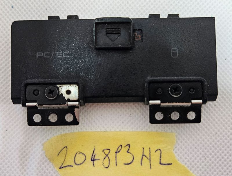 Dell Latitude 7404 7414 Rugged Extreme HDDPCEC poklopac priključka - MAC03 YTTHH