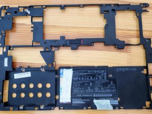 ORIGINALNI HP ELITEBOOK FOLIO 9470M 14" LAPTOP DONJI OKVIR ŠASIJE 702863-001