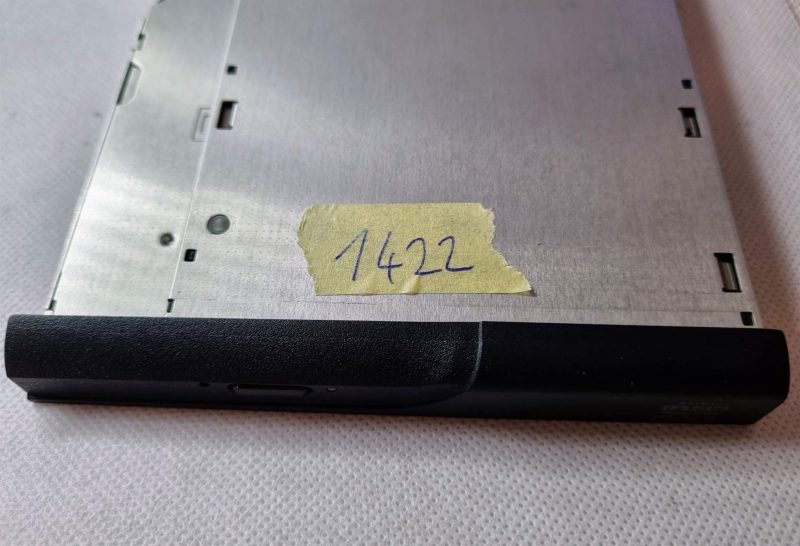 Originalni DVD snimač DS-8A3S dolazi iz MSI CX600 - Slika 2