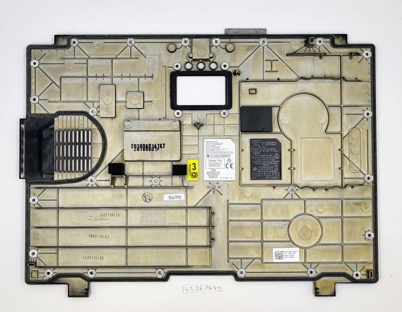 Zamjena donjeg poklopca originalnog Dell Latitude 14 Rugged Extreme 7414 - Slika 2