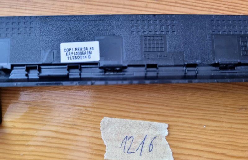 Originalni HP 15-P100dx 15-P 15.6" Series prednji okvir EAY14006A1M - Slika 3