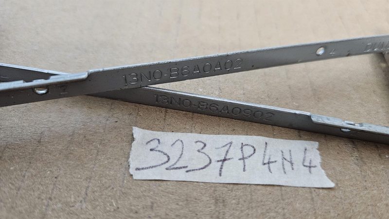 Originalni set šarki zaslona Lenovo IdeaPad Z710 L+R 13N0-B6A0902 13N0-B6A0A02 - Slika 2