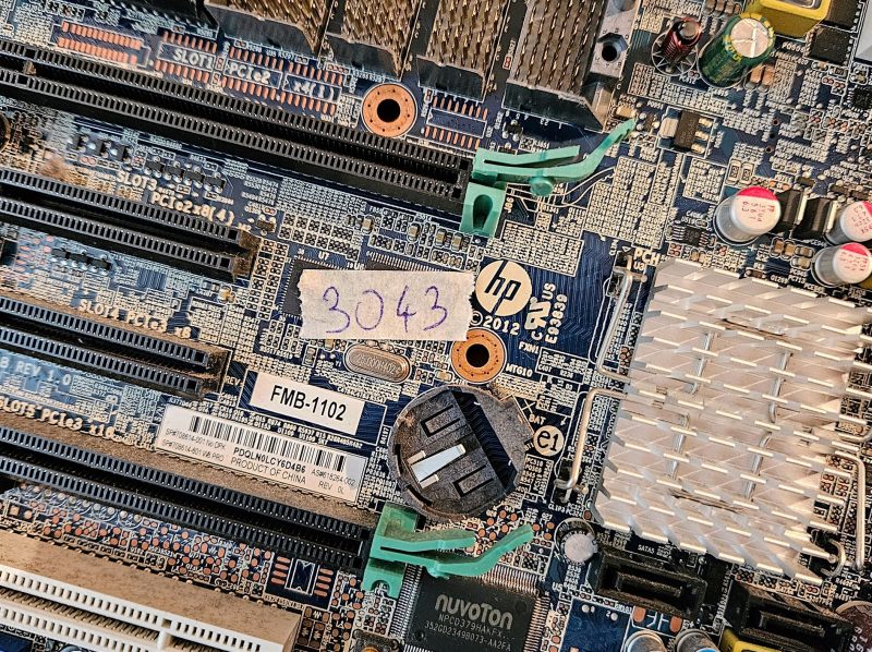 Matična ploča radne stanice HP Z620 LGA2011 DDR3 PN 708614-001 618264-002 - Slika 2