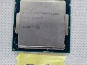 Intel Pentium G3250 SR1K7 3,20 GHz 3M 5GT/s Socket 1150 dvojezgreni procesor / CPU