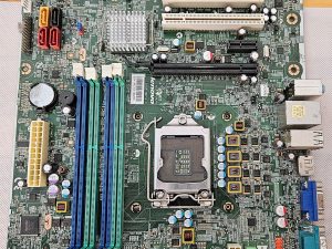 Lenovo ThinkCentre M81 M91 M91p Matična ploča 03T8351 IS6XM Rev:1.0 - Bez I/O štita