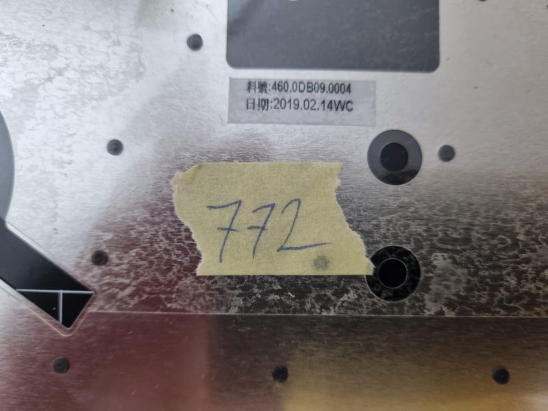 Lenovo V130-15IGM Series oslonac za dlan s UK rasporedom tipkovnice 460.0DB09.0004 -57E - Slika 3