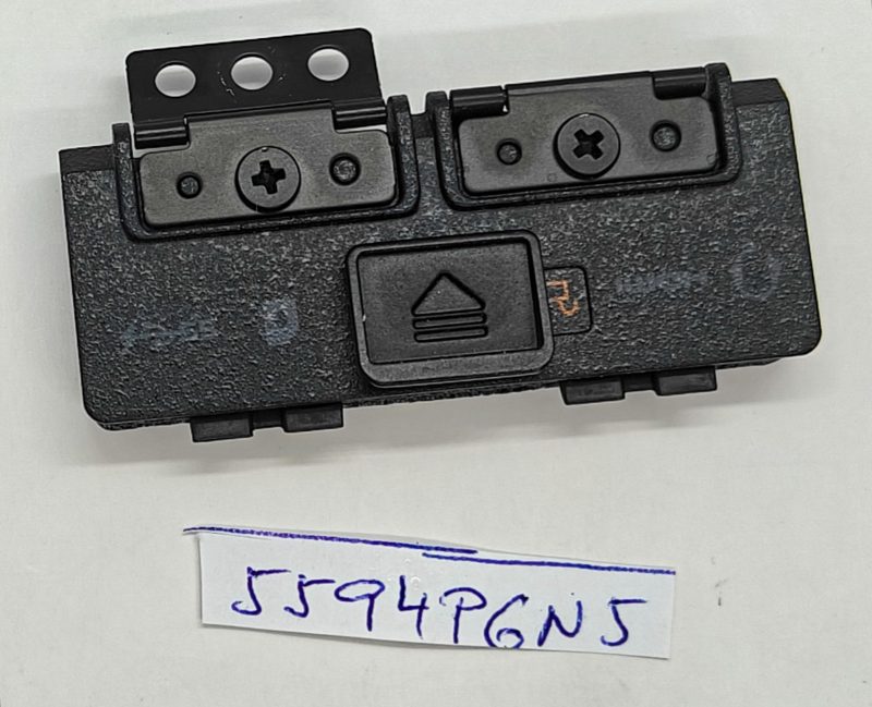ORIGINAL DELL LATITUDE 7214 USB Access Door - KORIŠTEN