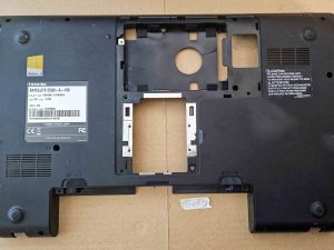 Toshiba Satellite C50D-A-133 ploča donjeg poklopca PSCGWE – originalni dio prijenosnog računala