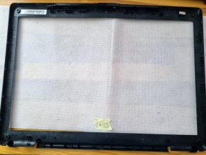 Prednji poklopac LCD zaslona Toshiba Satellite L300 V000130820