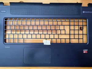 i5 HP Pavilion 17-F Srednji poklopac oslonca za dlanove za tipkovnicu EAY1700701A EAY1700701R
