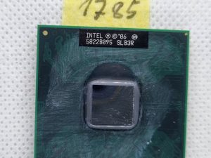 INTEL SLB3R Core 2 Duo P8400 2,267GHz Socket P Penryn-3M procesor CPU - Fast & Učinkovito!