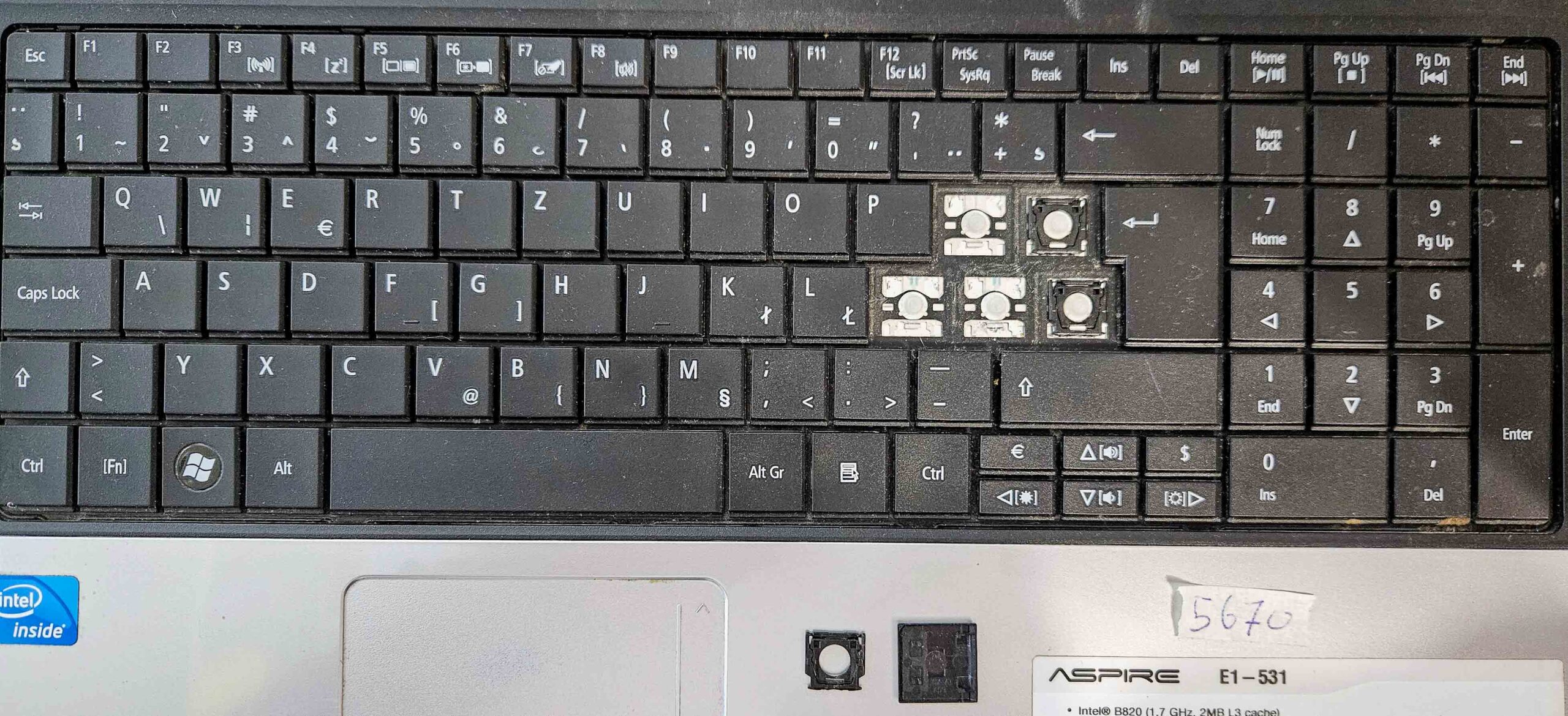 Acer Aspire E1-531 csuklótámasz és billentyűzetbillentyűk – Eredeti laptop-alkatrészek