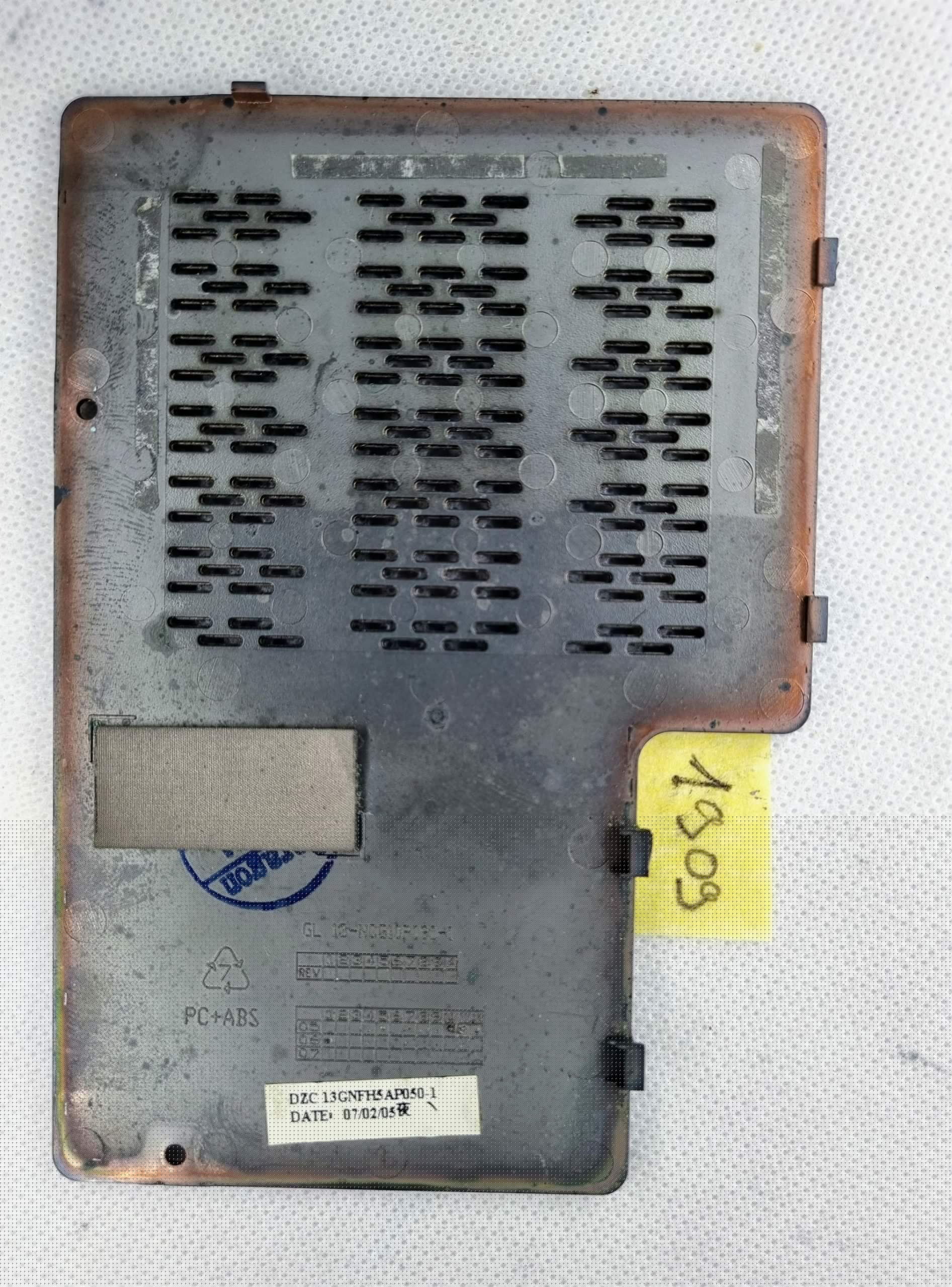 Fekete ASUS A6M laptop DZC 13GNFH5AP050-1 memória RAM ajtó fedőlemez - Image 2