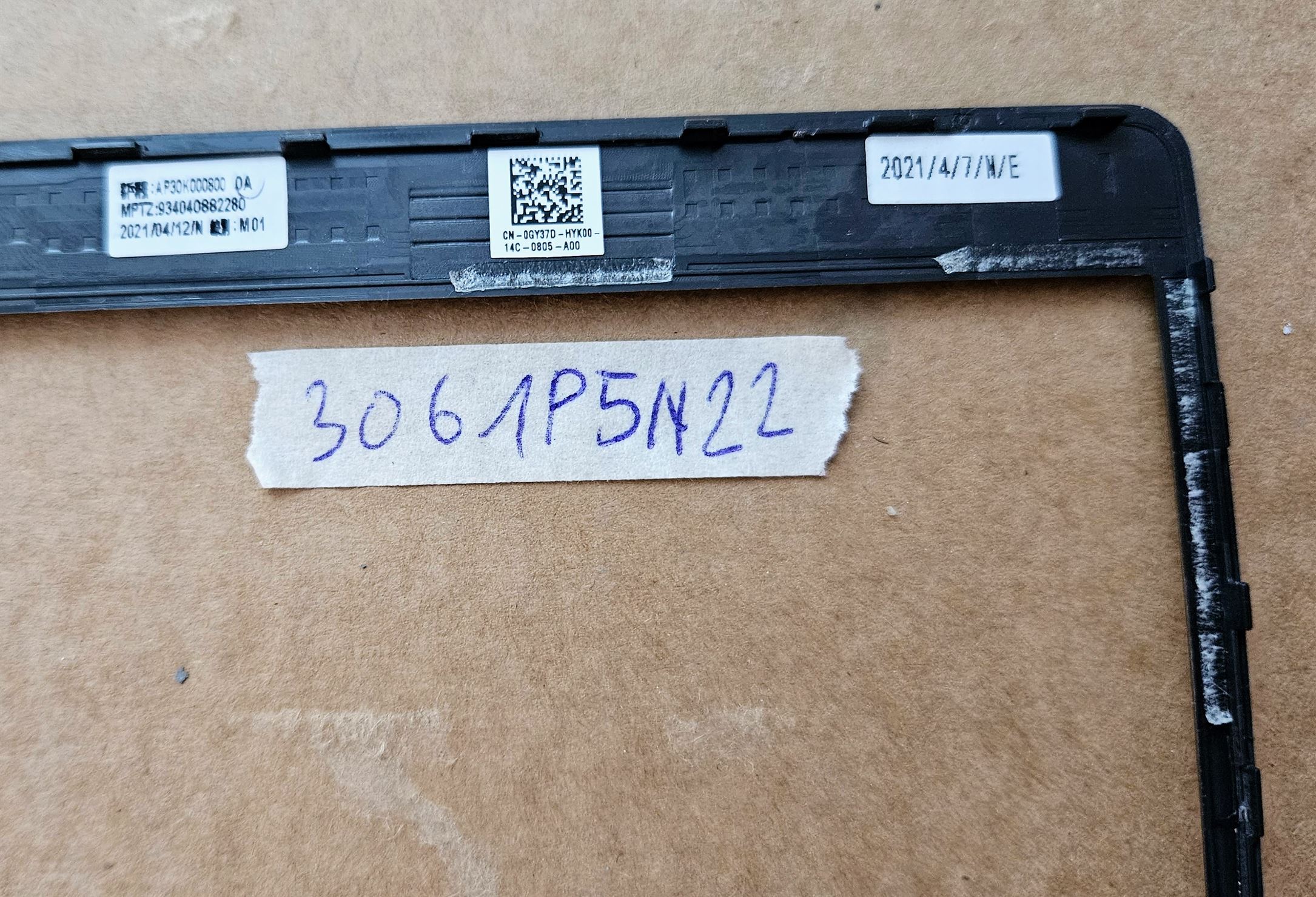 Dell Latitude 5420 LCD képernyő keret előlap + webkamera port 0GY37D GY37D - Eredeti cserealkatrészek laptophoz - Image 3