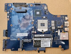 Dell Latitude E5530 LA-7902P alaplap i3-3110m 2,4 GHz 3M gyorsítótár | Eredeti laptop alkatrészek