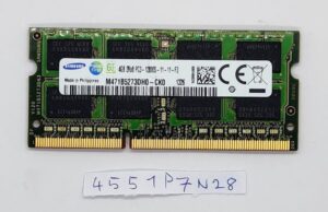 Fujitsu LifeBook AH552 laptop RAM 4 GB 2Rx8 PC3-12800S-11-11-F3 memóriamodul