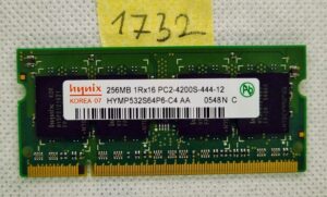 256 MB HYMP532S64PC-C4 PC2-4200S-444-12 DDR2-533MHz 200 tűs SODIMM laptop memória