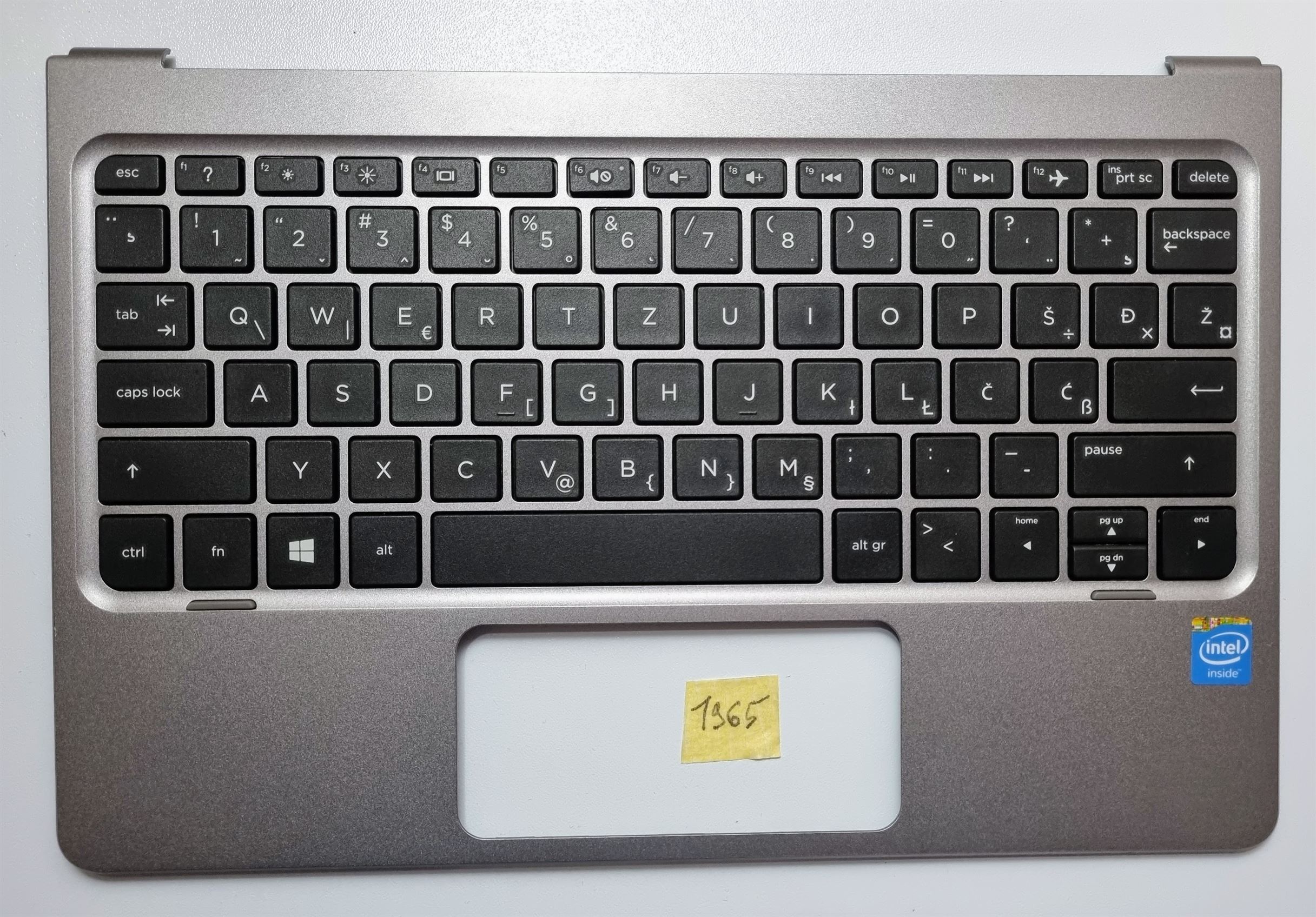 HP Pavilion 10-N200NA ház felső csuklótámasz és billentyűzet (nincs érintőpad) – eredeti csere