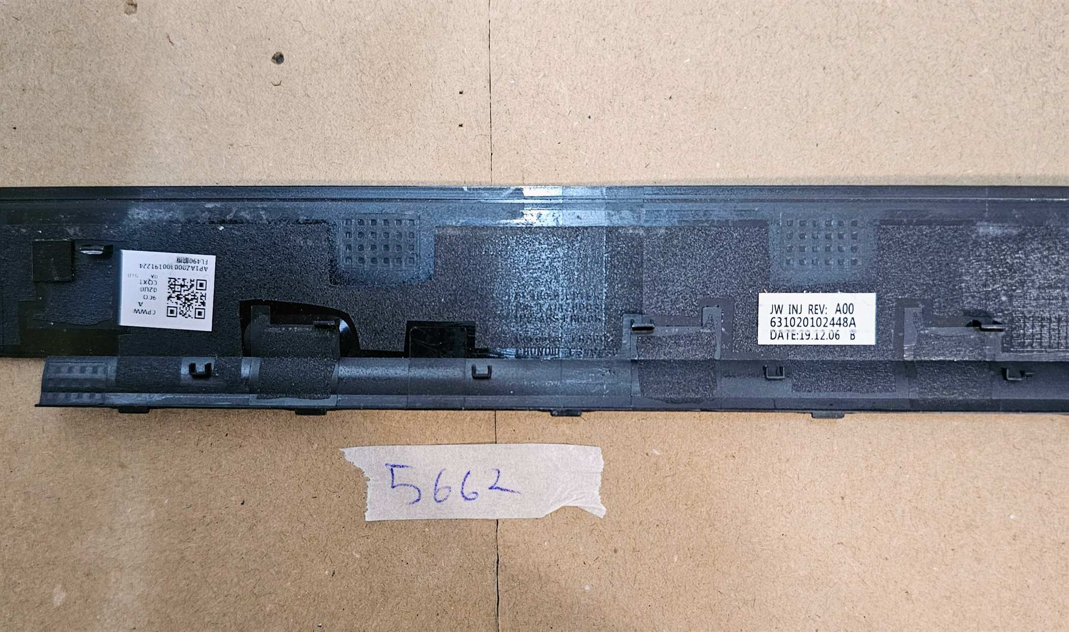 Lenovo ThinkPad Type L490 LCD előlap AP1AZ000300 | 02DM324 - Image 2