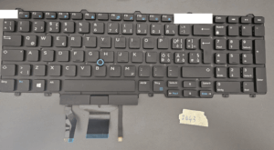 Eredeti Eredeti Dell Latitude 5580 billentyűzetbillentyű 02R2P6 | QWERTZ elrendezés | USA | Laptop alkatrészek