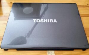 Toshiba Satellite L300 L305 LCD képernyő felső burkolat